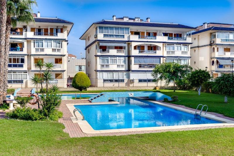 Apartamento Cerca De La Playa La Mata La Mata  Exteriör bild