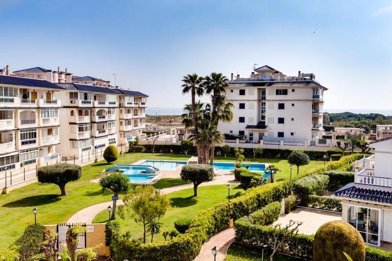 Apartamento Cerca De La Playa La Mata La Mata  Exteriör bild
